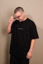 ESSENTIAL Tee | Black - Image 4